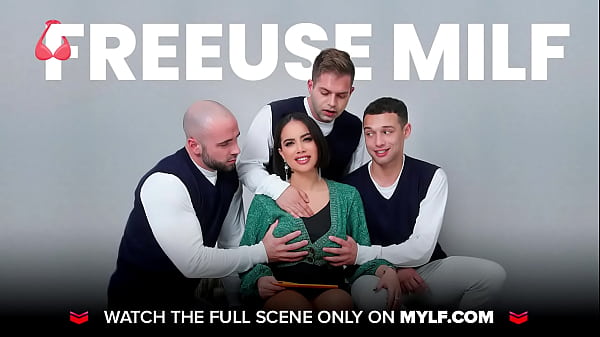 Black Stepmother Privately Starts To Jack Her Stepdaughter’s Milky Bf Giant Wood – Evi Rei, Ana Foxxx